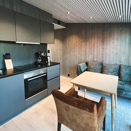 New & Stylish In Appartement Henningsvær